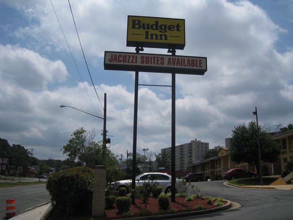 Budget Inn Temple Hills Exterior foto